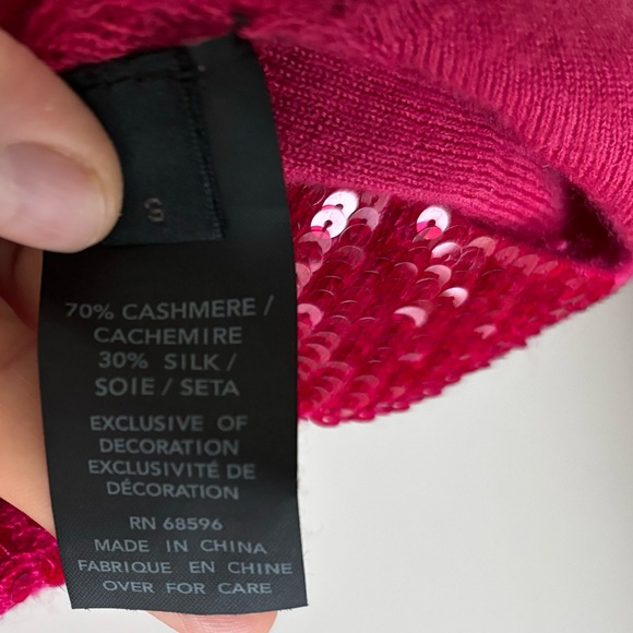 Backless, cashmere, red with sequins evening dress by Donna Karan. - Picture 5 of 6